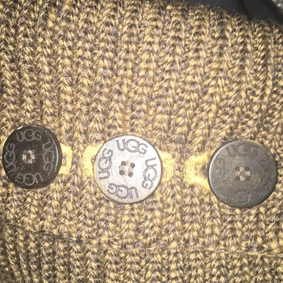 Brown Knit UGGS - Picture 7 of 7